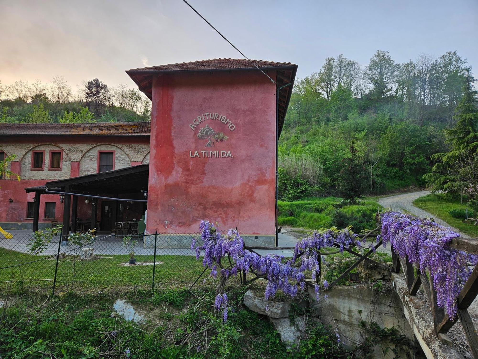 Cassine Agriturismo La.Ti.Mi.Da. מראה חיצוני תמונה
